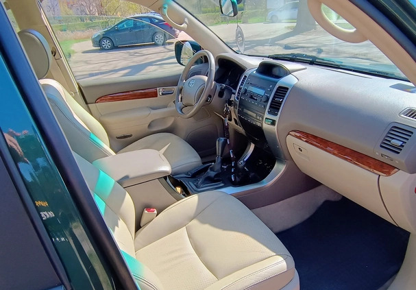 Toyota Land Cruiser cena 48000 przebieg: 322000, rok produkcji 2008 z Warszawa małe 326